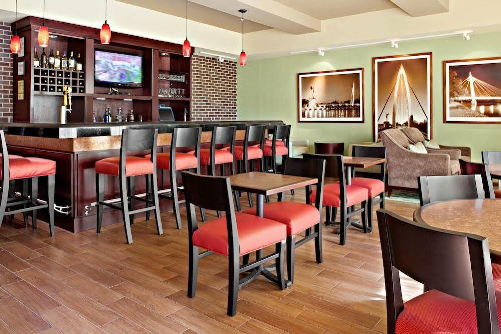 Fairfield Inn & Suites By Marriott Wichita Downtown Dış mekan fotoğraf